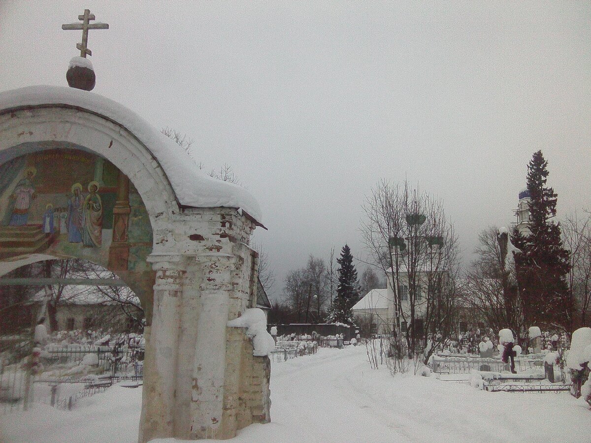 Церковь Введения Пресвятой Богородицы  Храм в Заучье г. Любим