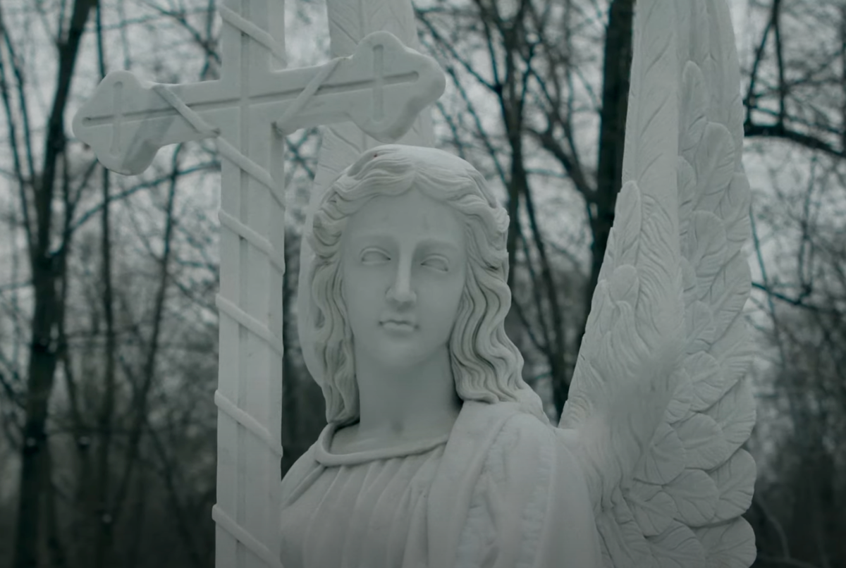 Оригинальная фотография - "Заработок на ритуальных услугах"