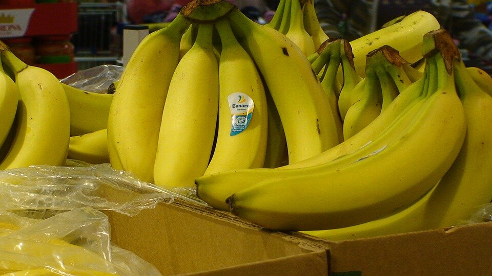 банан должен быть упругим на ощупь