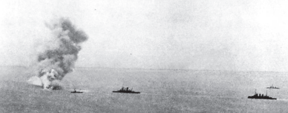 взрыв броненосца петропавловск. гибель броненосца петропавловск 1904. гибель броненосца петропавловск. гибель броненосца петропавловск. броненосец петропавловск в русско-японской войне.