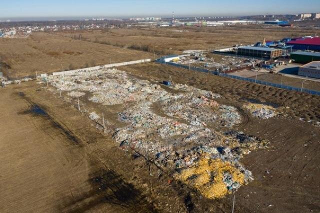 Одна из сложнейших проблем – незаконные мусорные свалки. Дроны могут помочь в отслеживании нарушений и наказании ответственных  / Изображение взято с блога dji-blog.ru