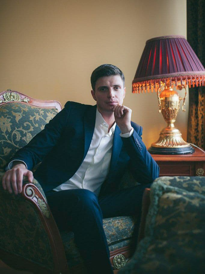 Ко мне поступают просьбы от экспертов, которые хотят запустить или масштабировать свой проект, и от людей, которым интересен мой продюсерский опыт