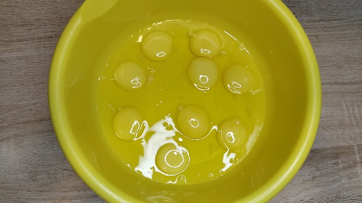 9 крупных яиц