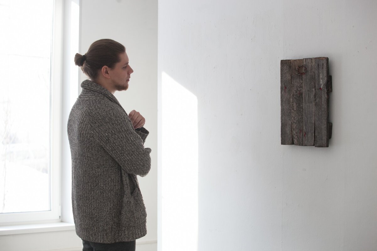 Максим Дёмин, работа №1 из серии "Lignum"