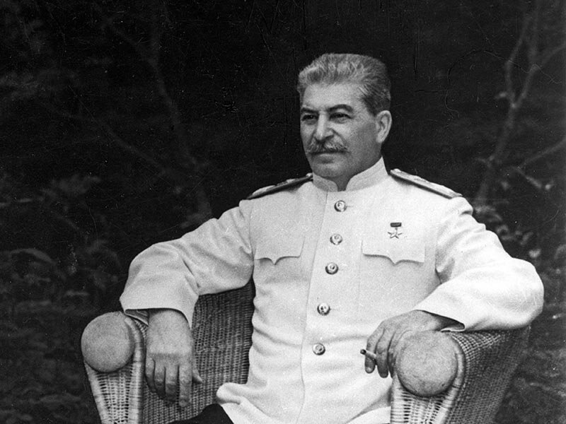 фото оригинала:https://iohotnik.ru/novosti/107861-stalin_i_lzhivaya_informaciya_o_nem.html