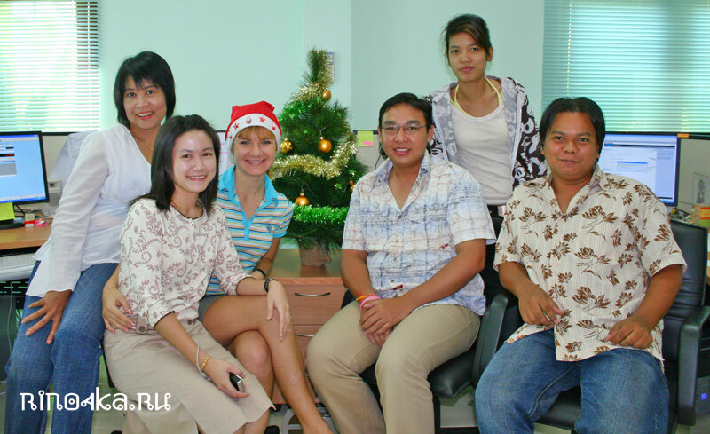 Возраст сотрудников в пхукетском офисе 25-50 лет