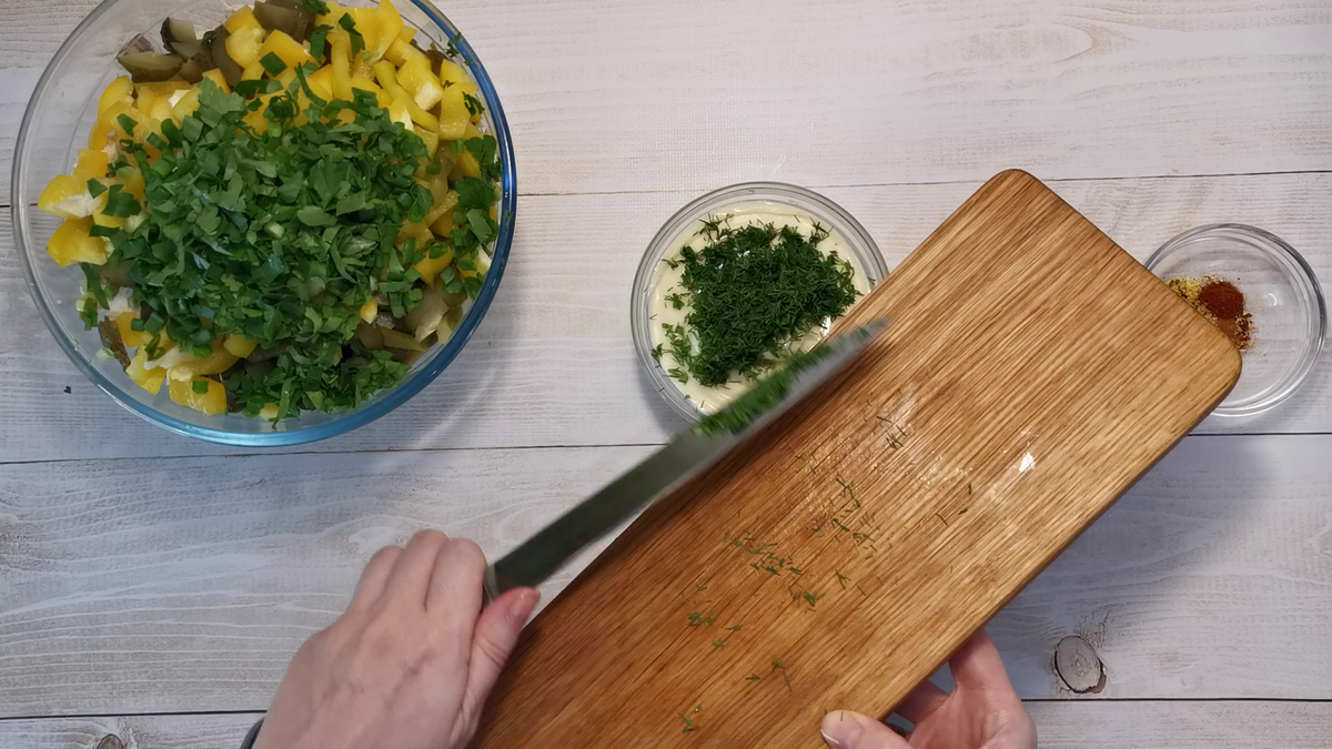 Салат из пекинской капус с куриной грудкой и маринованными огурцами |  Сюжеты Со Вкусом | Дзен