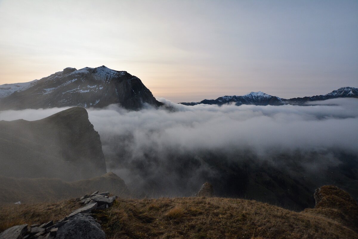Облака над долиной, вид с верхней части водопада