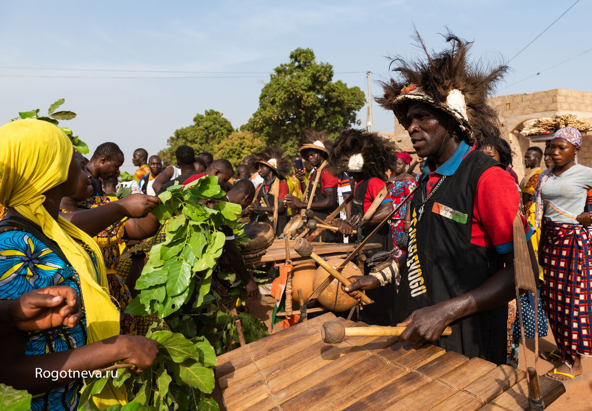 Музыкальный инструмент племени Сенуфо