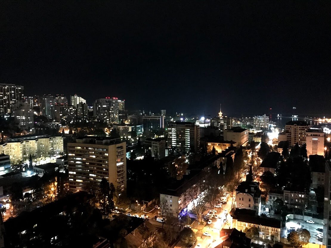 Вид с 21го этажа на Центральный Сочи