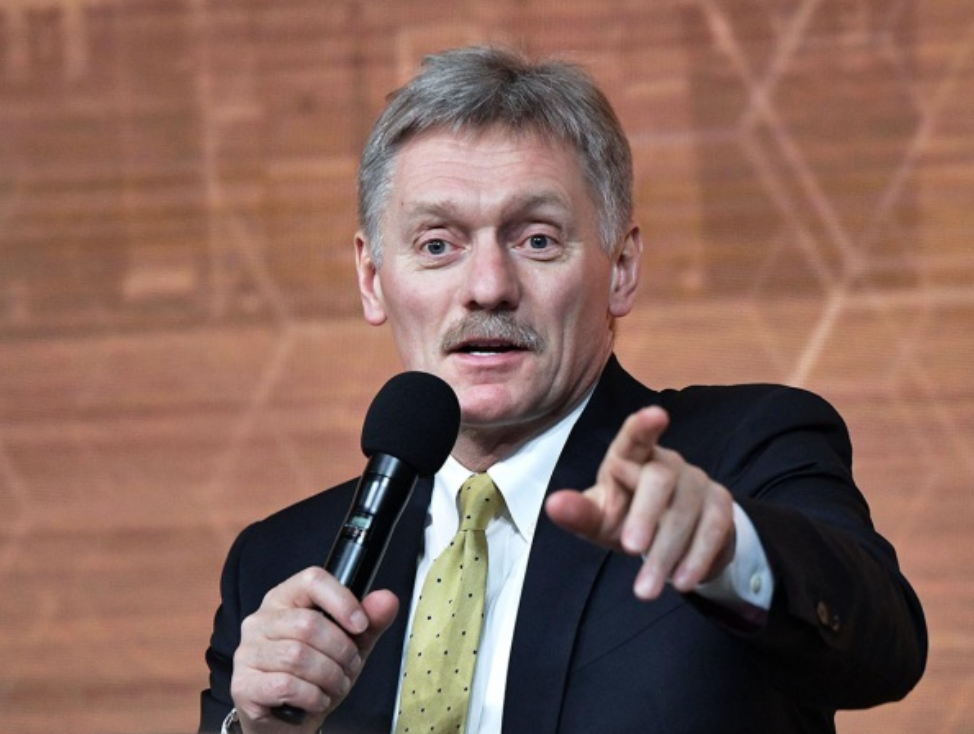 Фото Пескова на выступлении