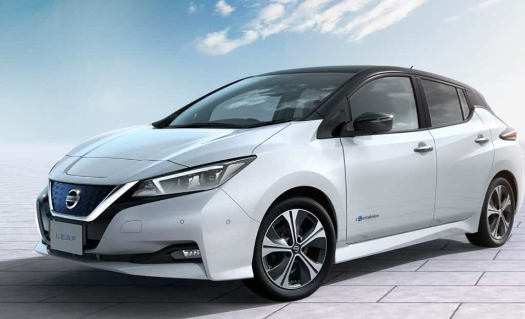                                                                   Nissan Leaf ZE1