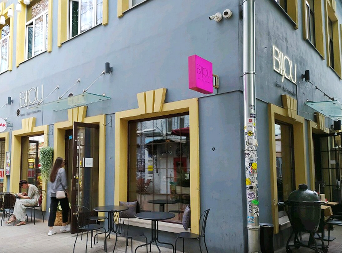 Фасад кафе-бара Bijou