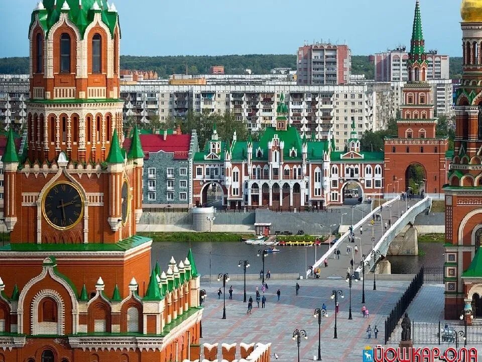 Доброго времени суток,, Вчера была конференция Путина и было задано много вопросов актуальных и не очень. Ну не без этого. Но самый тупой и ненужный вопрос задала представитель республики Марий Эл, немного расскажу о Йошкар Оле столице этой республики, находится она в тупике железных дорог но сообщения с Москвой есть каждый день ходят фирменные поезда , Казань тоже без проблем на поезде. И самолеты летают в Сочи Москву Санкт Петербург, автобусы тоже каждый день на Москву через Нижний Новгород Владимир ходят не и свободный места всегда есть!! ,,,,, Но эта т,,,,я журналюга задала вопрос когда пустят поезда до Нижнего Новгорода и Владимира???? А то ведь нет более актуальных тем у республики чем строительство железной дороги до Нижнего Новгорода,,,