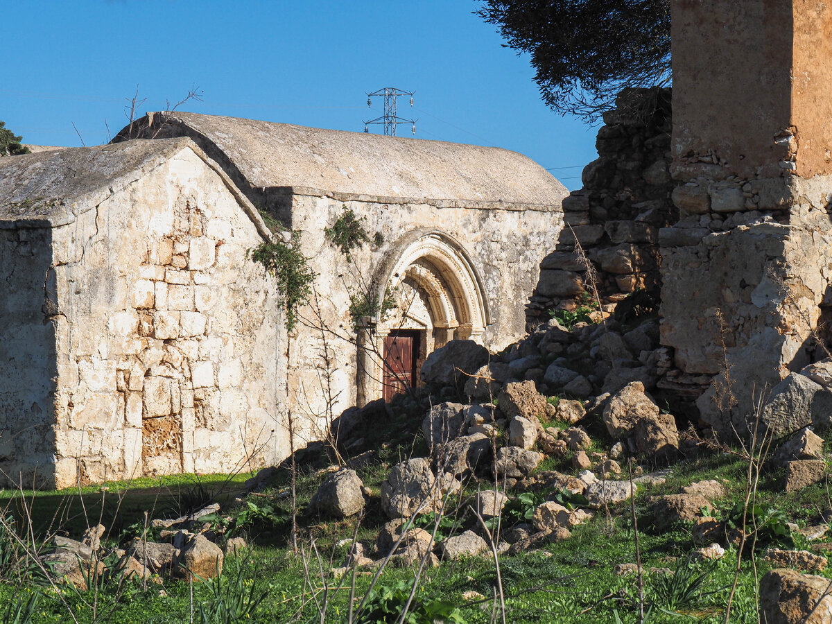 Монастырь Элеуса. Главный и единственно сохранившийся храм монастыря