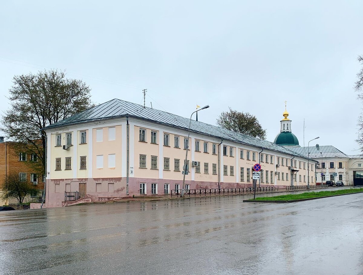 Старая дворянская гостиница - сейчас одно из зданий РФЯЦ-ВНИИЭФ