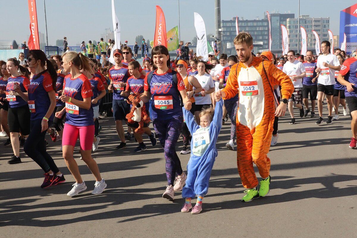    На марафоне царила не только спортивная, но и праздничная и семейная атмосфера Александр Рылов