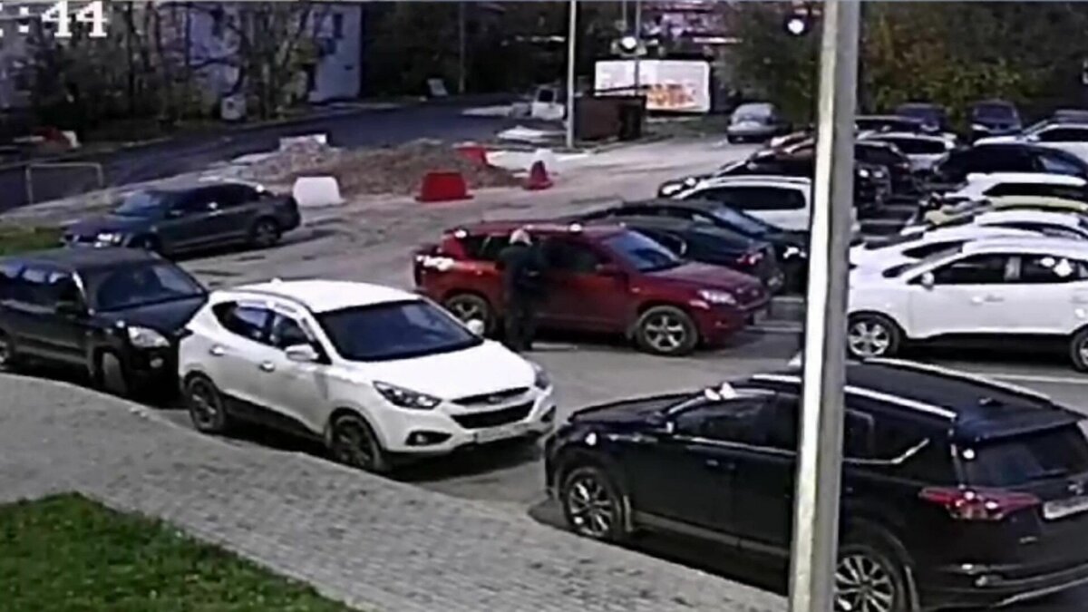     Мужчину, который зарабатывал на жизнь автокражами, задержали в Нижнем Новгороде. За два месяца он нанес ущерб на 250 тысяч рублей, рассказали в ГУ МВД по Нижегородской области.