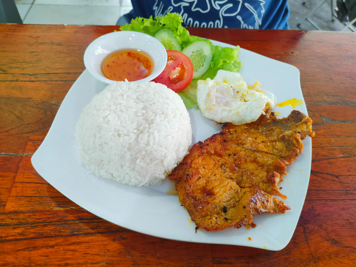 "ребра рис + яйца"