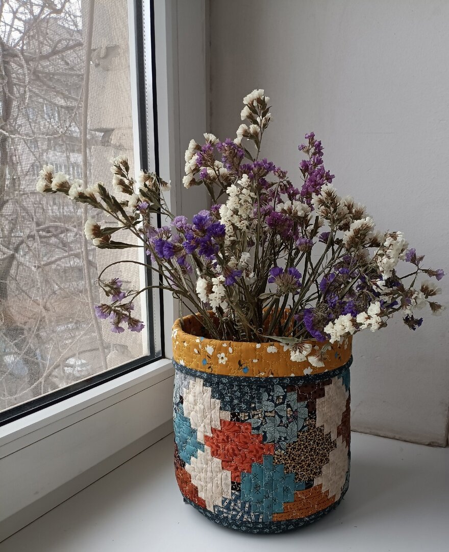 Цветы зимой... похожи на полевые! 