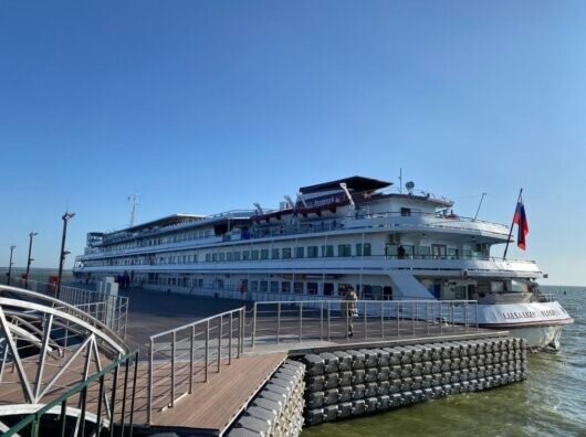    теплоход "Александр Радищев" в Таганроге // фото: пресс-служба администрации Таганрога