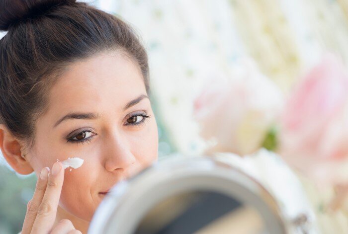 Просроченная продукция может вызвать аллергию или кожные заболевания / Фото: sheknows.com