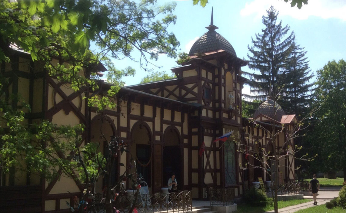 Цандеровский институт механотерапии, г. Ессентуки, фото путешественников с сайта tripadvisor.ru