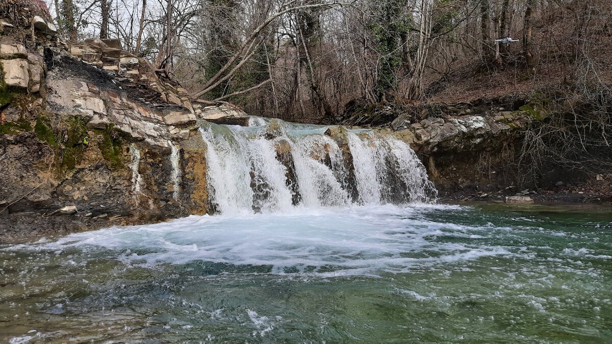 Водопад на реке Жане. Фото ТЭФ Визит