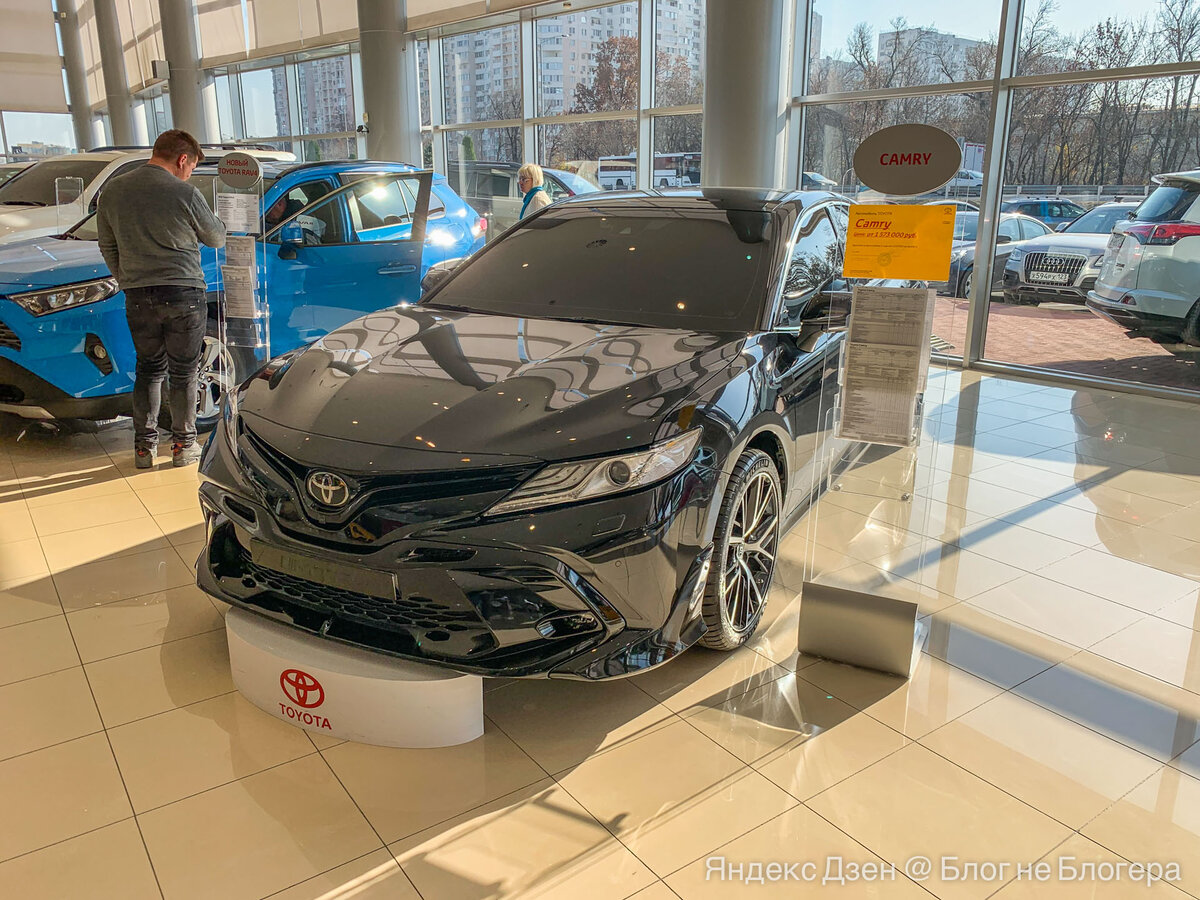 Фото сделано год назад, поэтому на ценник можно не смотреть. С тех пор стоимость выросла более чем на 30%
