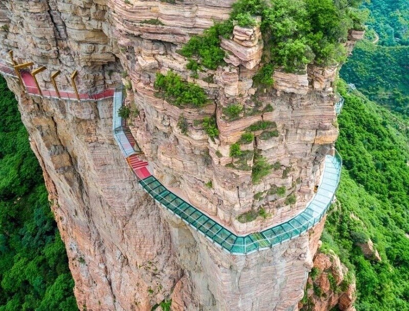 Фото https://www.instagram.com/p/B8T-a0bBEJI/