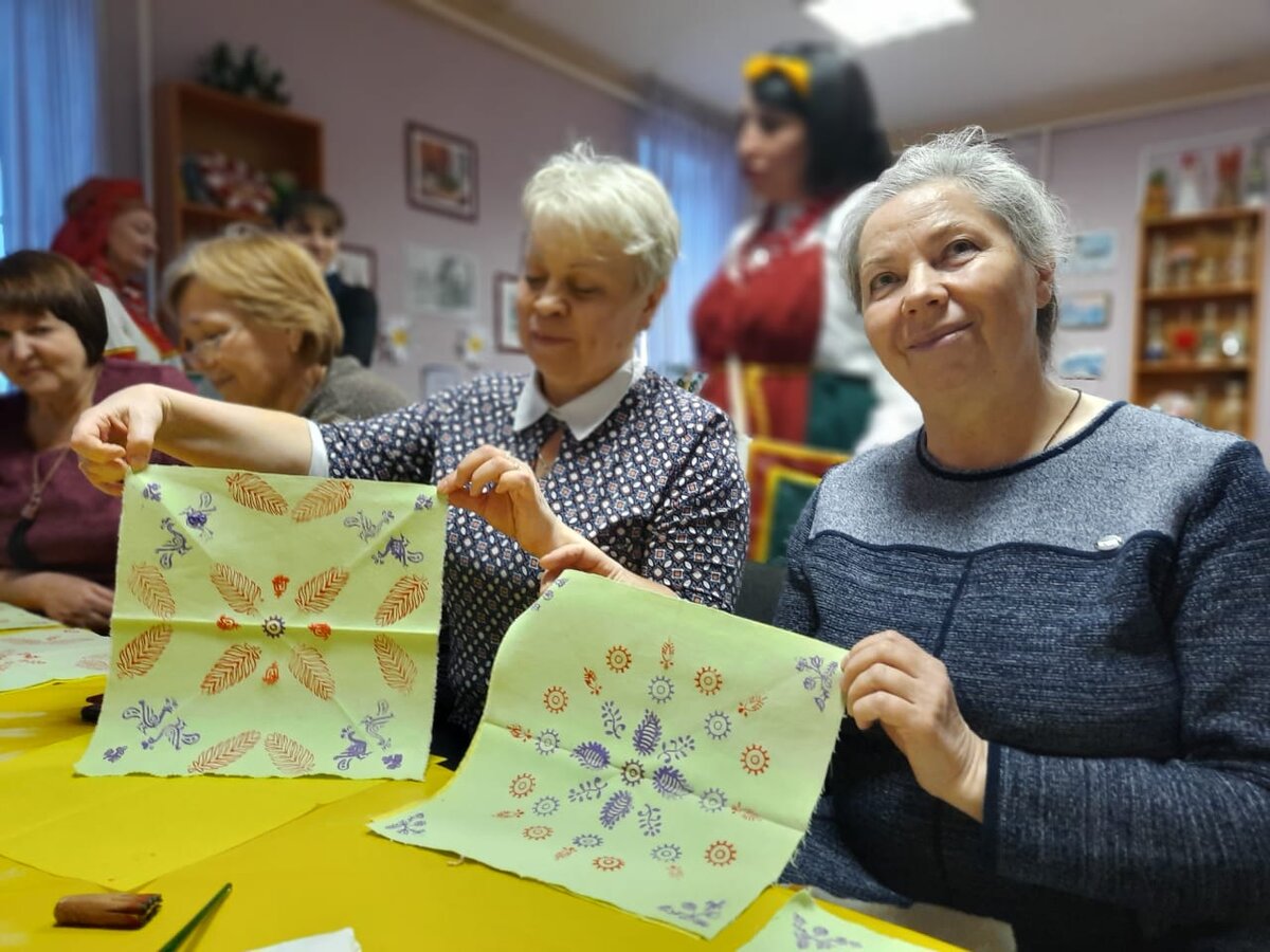 Серебряный возраст. Школа серебряного возраста социальный интернет, вязание.