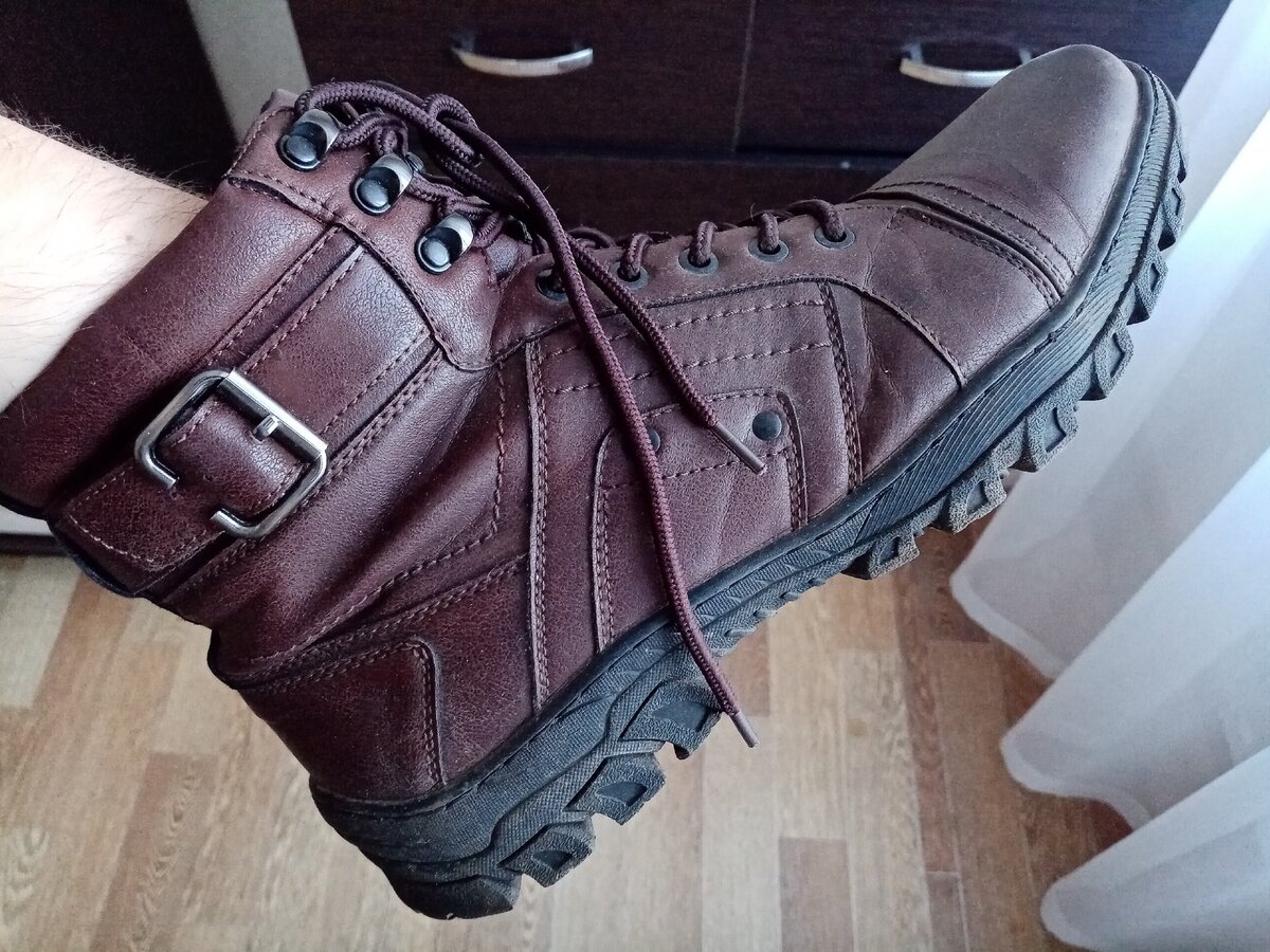 Достал даже рабочие ботинки, специально для эксперимента.