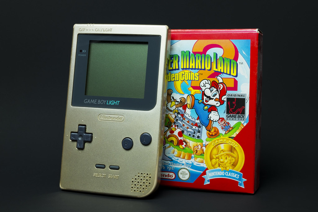 Mario game boy. Супер Марио геймбой. Кассеты супер Марио геймбой. Супер Марио ленд game boy. Нинтендо геймбой игры.