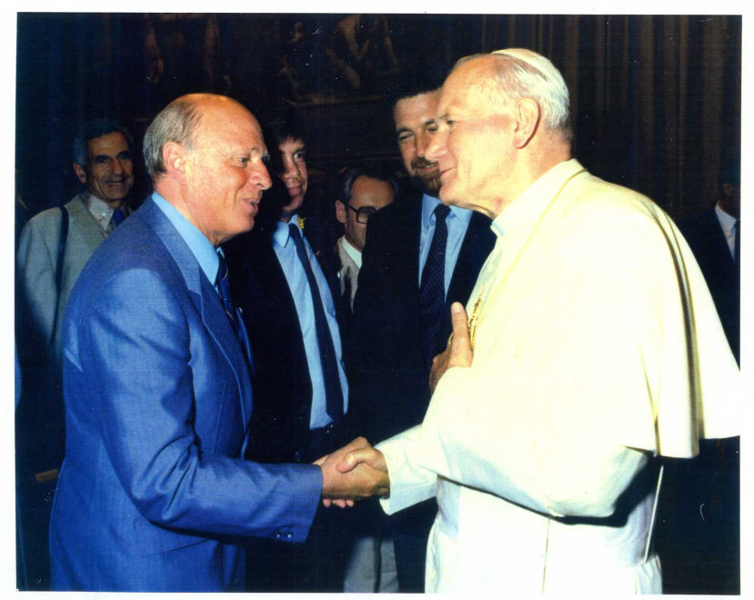 С Папой Риимским