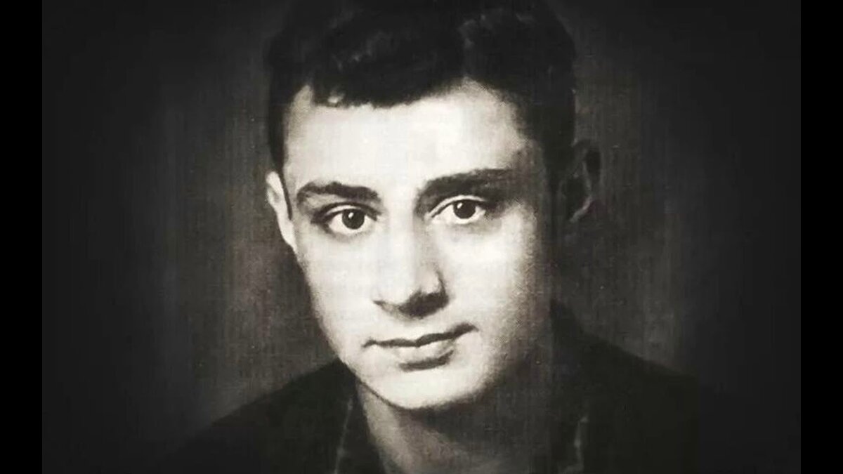 Эдуард Асадов