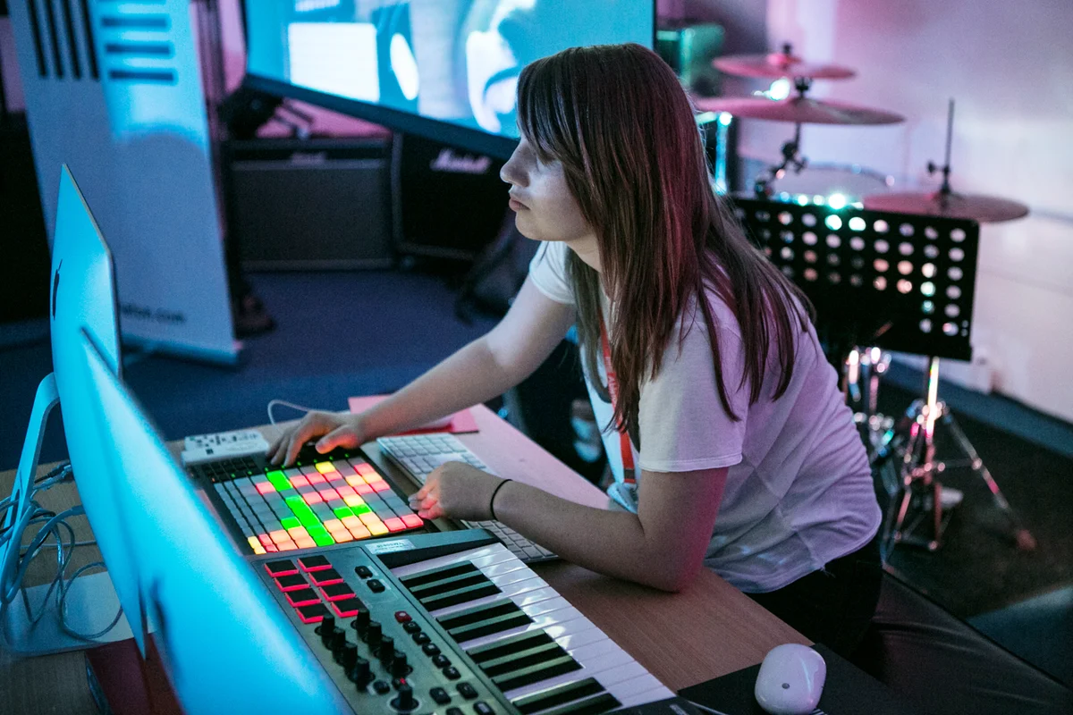 Обучение созданию музыки. Музыкальный менеджер. Обучение созданию музыки. Создание электронной музыки. Саунд инженер.