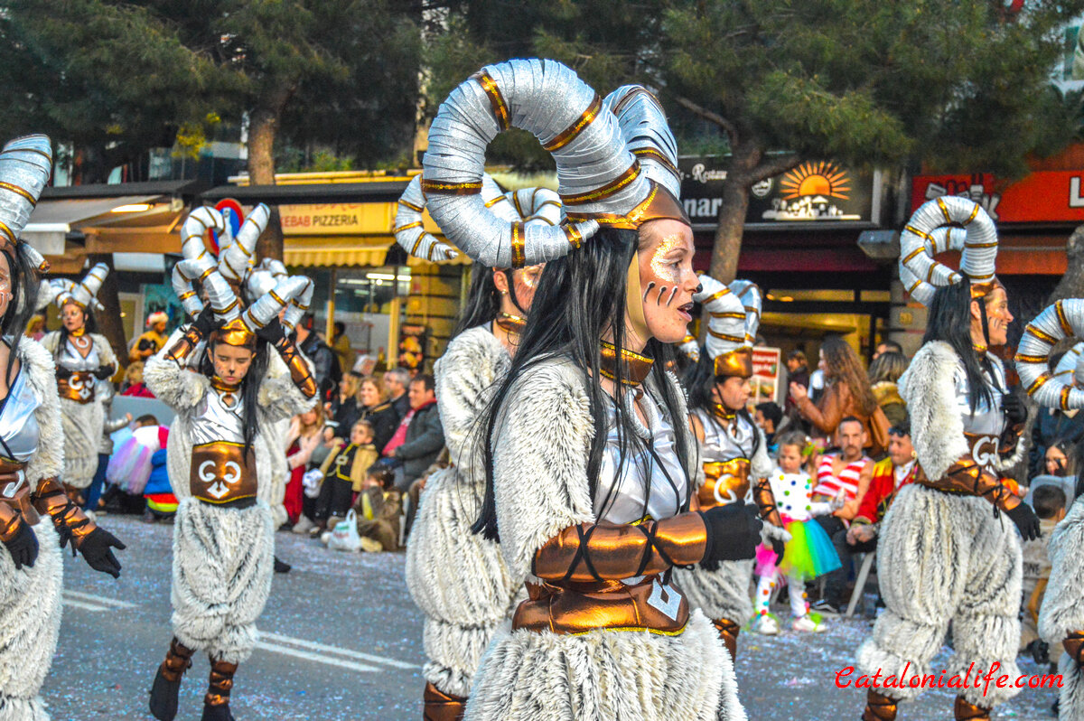 Ямайка карнавал 2020. Карнавал 2020. Carnival 2020 вид спереди.