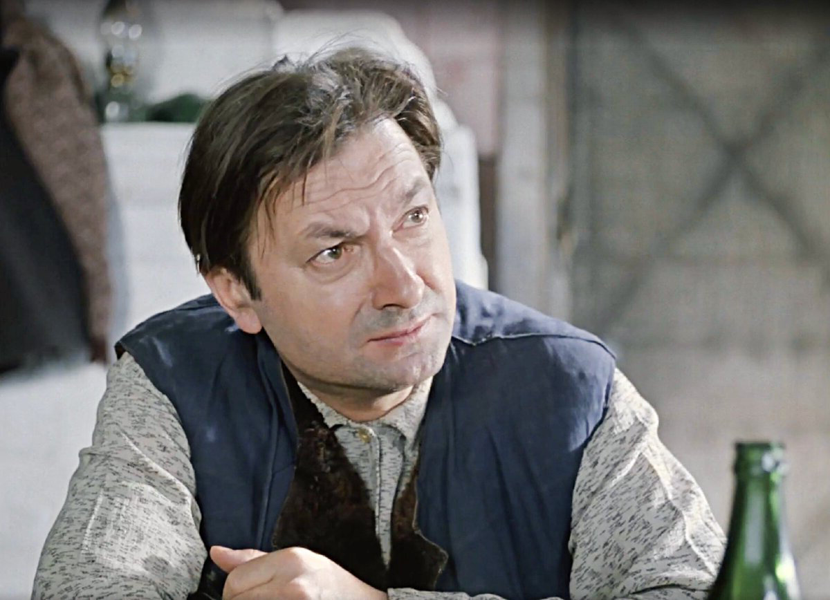 Это тебе не по карманам тырить. Мелочь тырить по карманам это тебе. Стикеры джентльмены удачи. Это тебе не по карманам тырить. Это тебе не по карманам тырить.