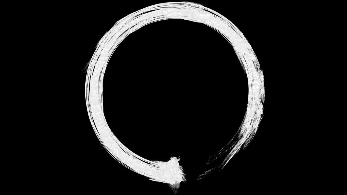 Всё происходит - только сейчас, и обдумывание происходящего отвлекает от наслаждения - гармонией текущего момента...