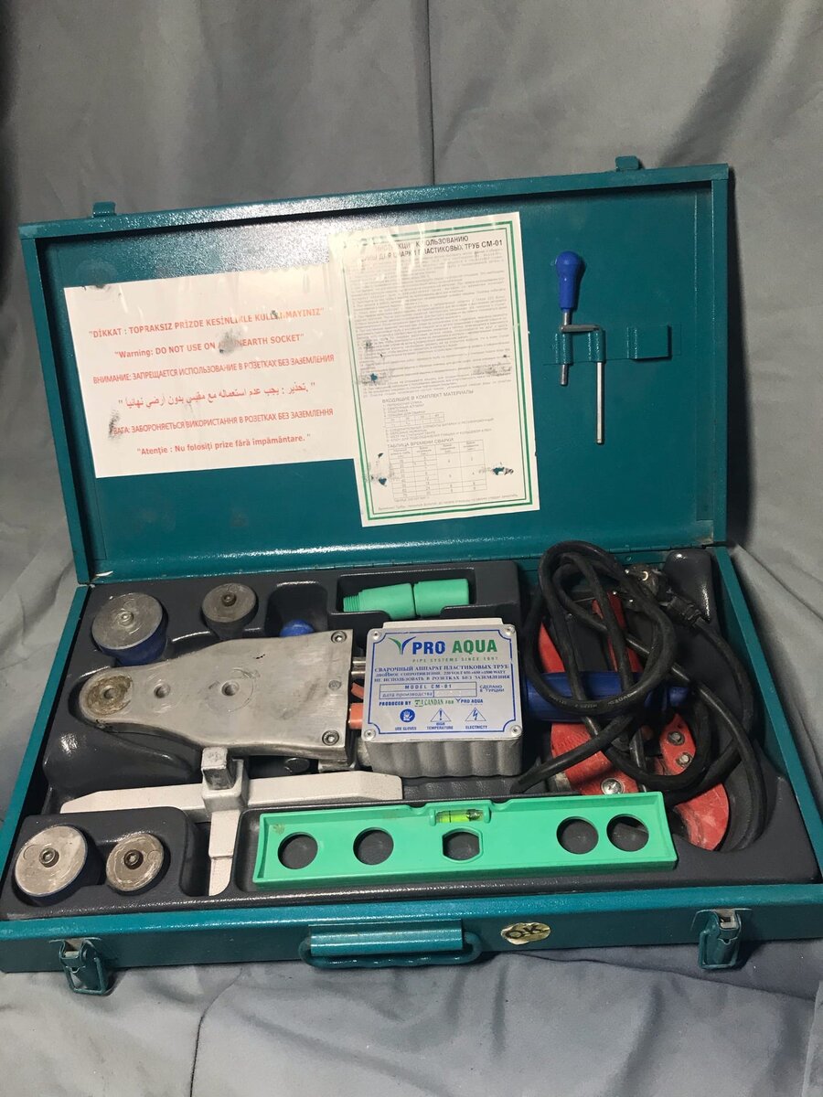 Комплектация чемоданчика сварочного аппарата 