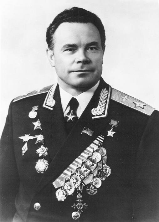 Новиков александр александрович 1900-1976 главный маршал авиации. Главный маршал авиации. Главный маршал авиации. Константин андреевич вершинин. Маршал авиации новиков александр александрович.