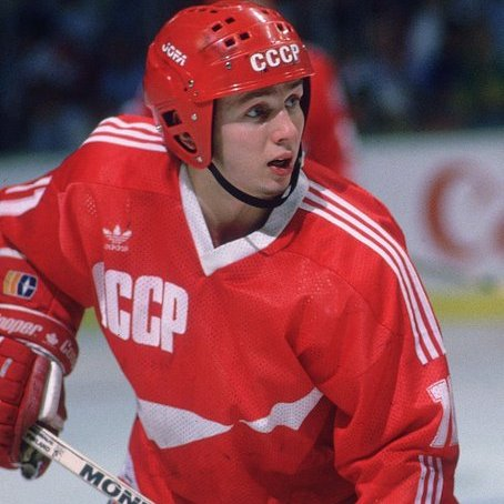 Игорь ларионов хоккеист фото в молодости