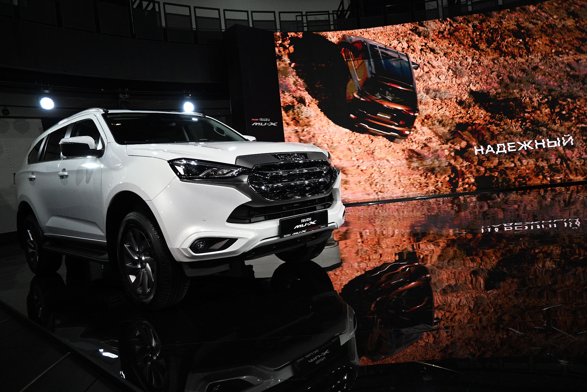 Новый внедорожник ISUZU MU-X официально представлен в России6