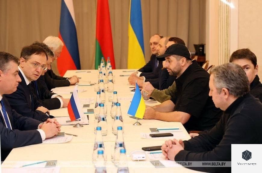 Переговоры представителей Украины и России