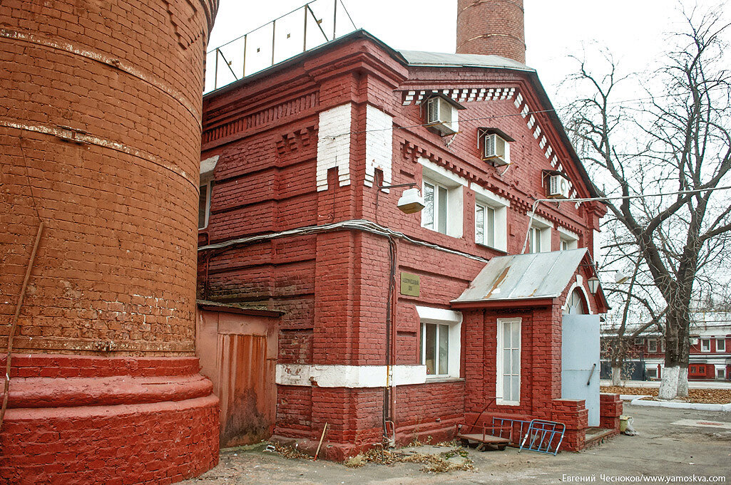 Самокатная 4 стр 32. Завод Кристалл Самокатная улица. Самокатная 4 завод Кристалл. Московский ликеро-водочный завод Кристалл. Завод Кристалл Москва арт пространство.