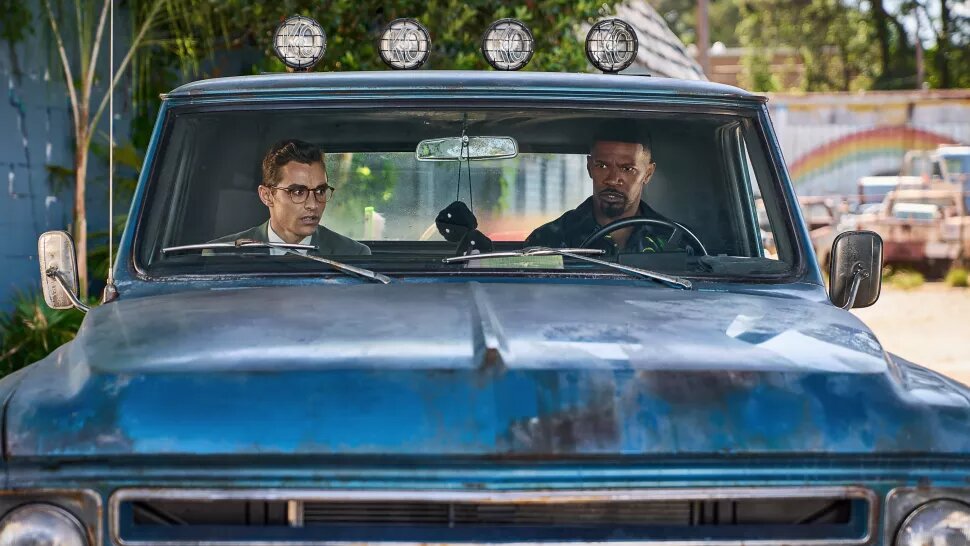 Дэйв Франко и Джейми Фокс в сериале «Дневная смена» от Netflix (Изображение предоставлено: Netflix) 