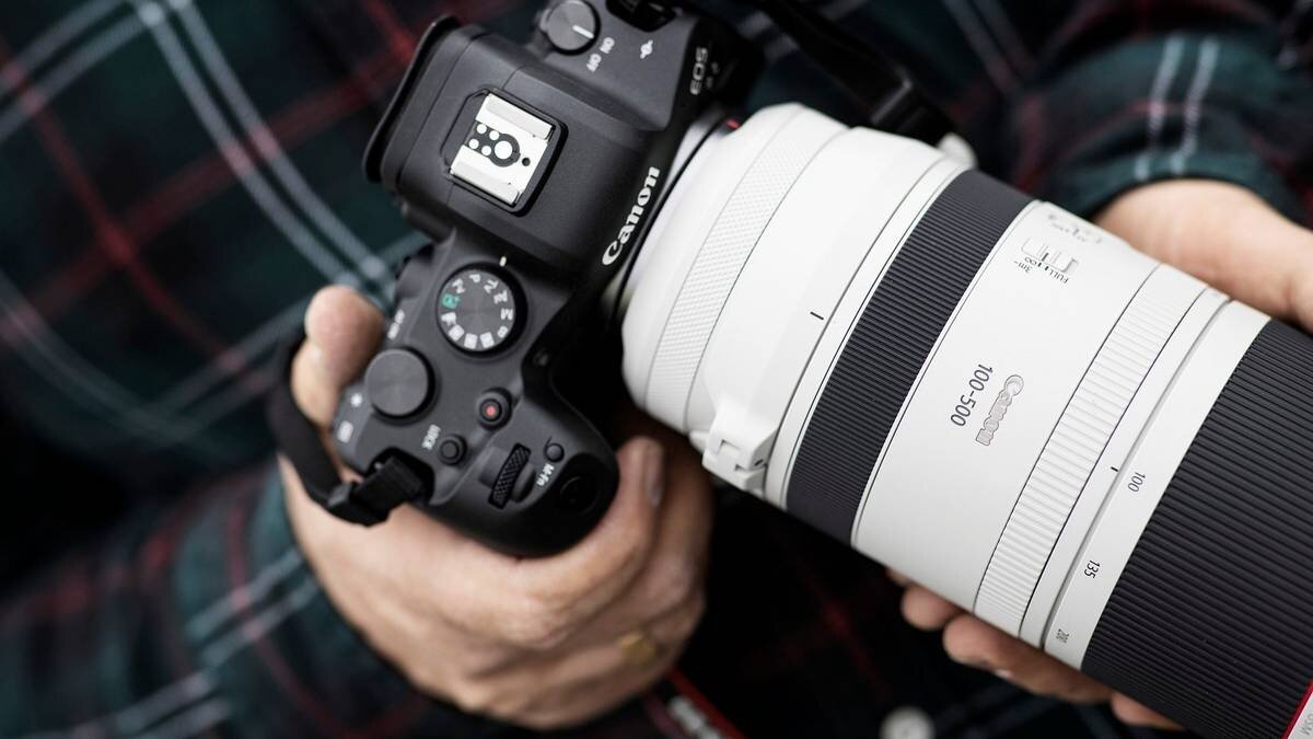    Линейка родных беззеркальных объективов Canon сегодня закрывает любые потребности — от пейзажей до спорта. Фотография: canon.fr