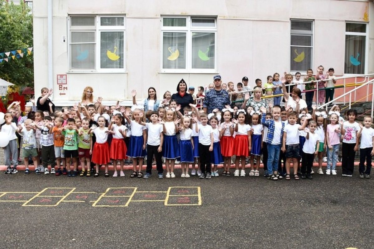    В Адыгее Росгвардия присоединилась к акции «Вместе против террора»