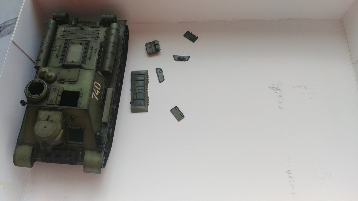 2. После окраски. Все люки можно сделать открытыми