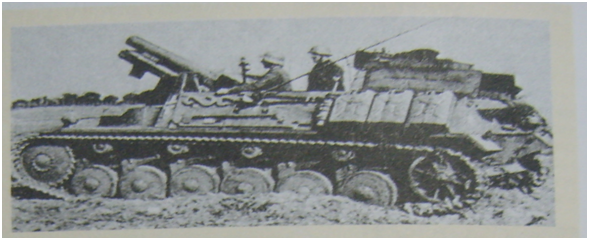 САУ sIG 33, 150-mm гаубица на базе шасси танка Pz. KPFW II. На полигоне.